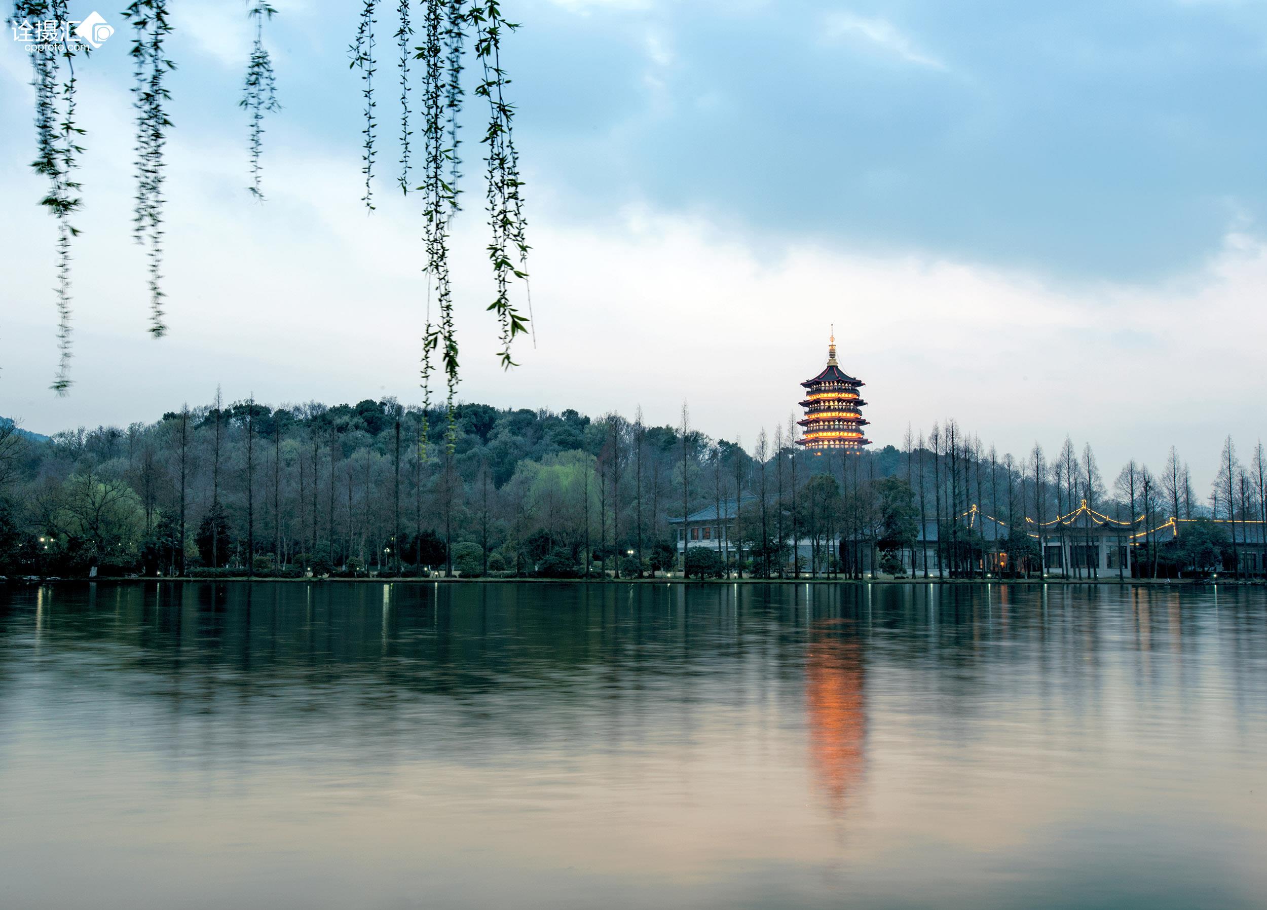 参会指南3分钟详细了解2018智能教育高峰论坛